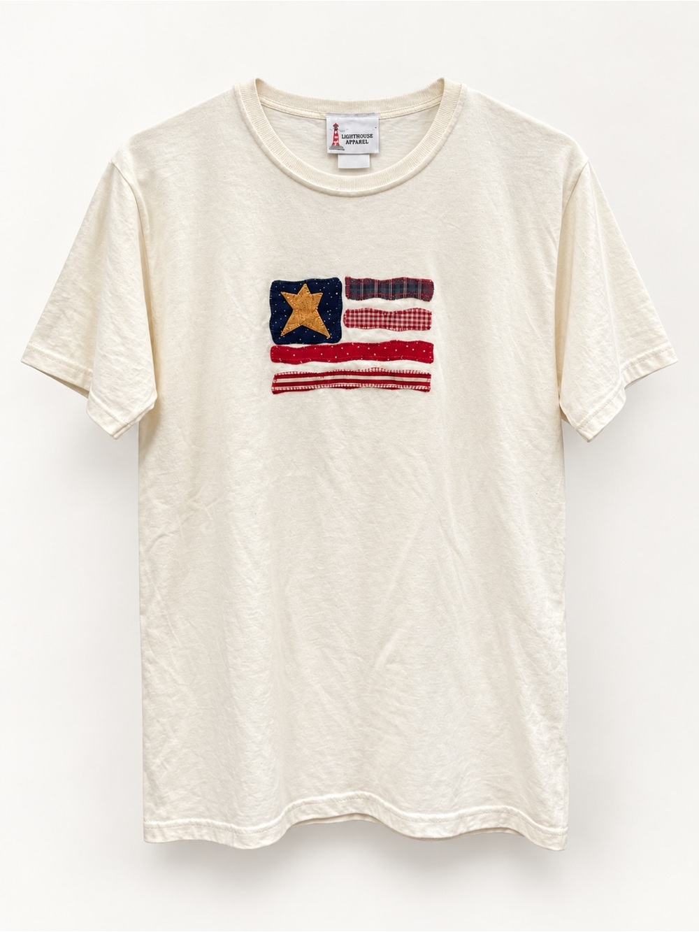 Vintage • Americana embroidered flag t-shirt
